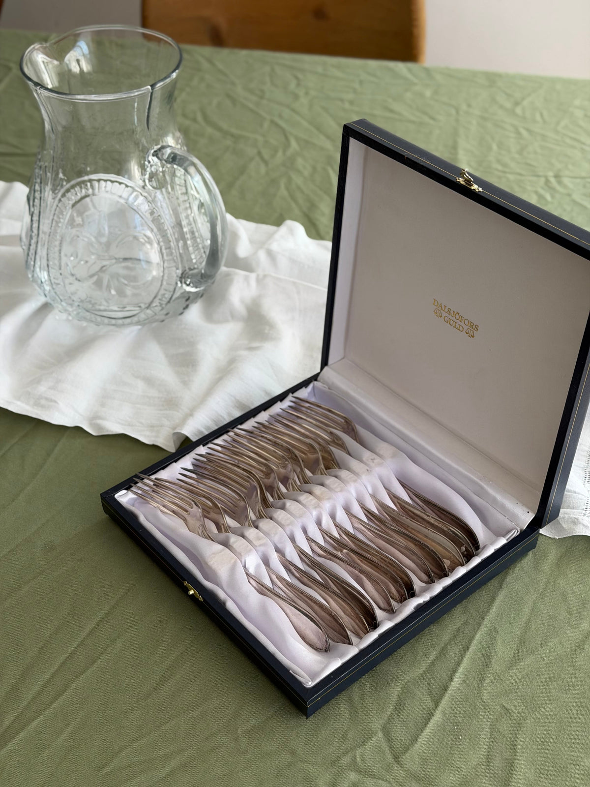 Set de 12 tacamuri suedeze din alpaca placate cu argint
