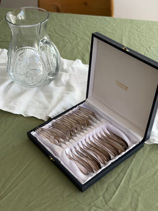 Set de 12 tacamuri suedeze din alpaca placate cu argint