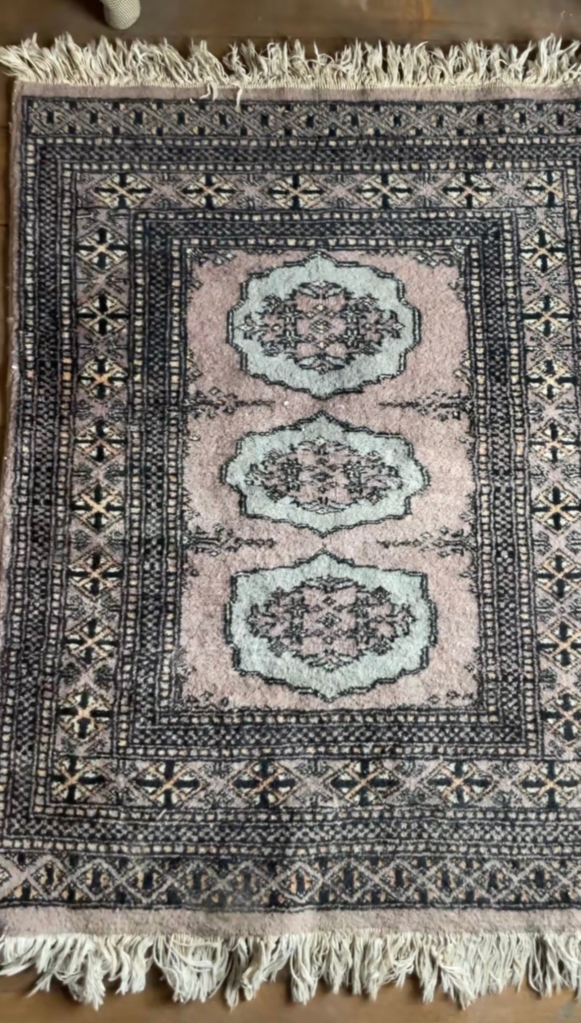 Covor din lână lucrat manual, Pakistan