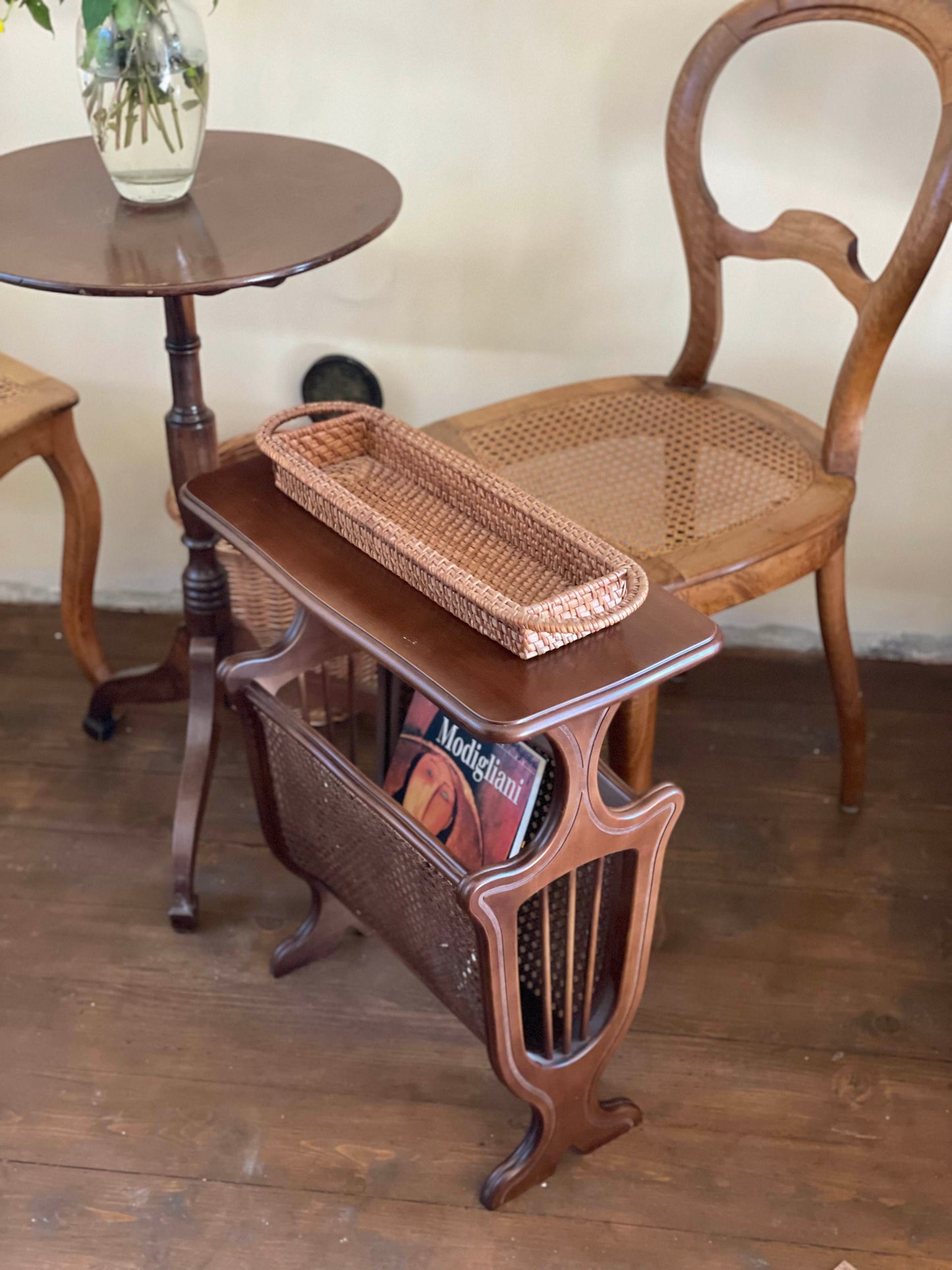 Masă laterală din ratan stil colonial