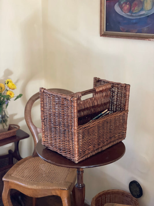 Coș vintage de organizare din răchită