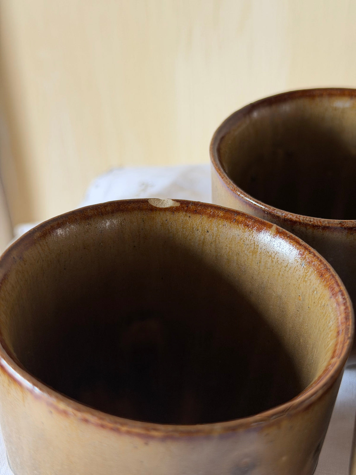 Cana din ceramica glazurată, model unic