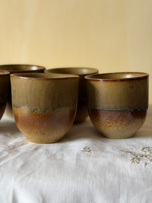 Cana din ceramica glazurată, model unic