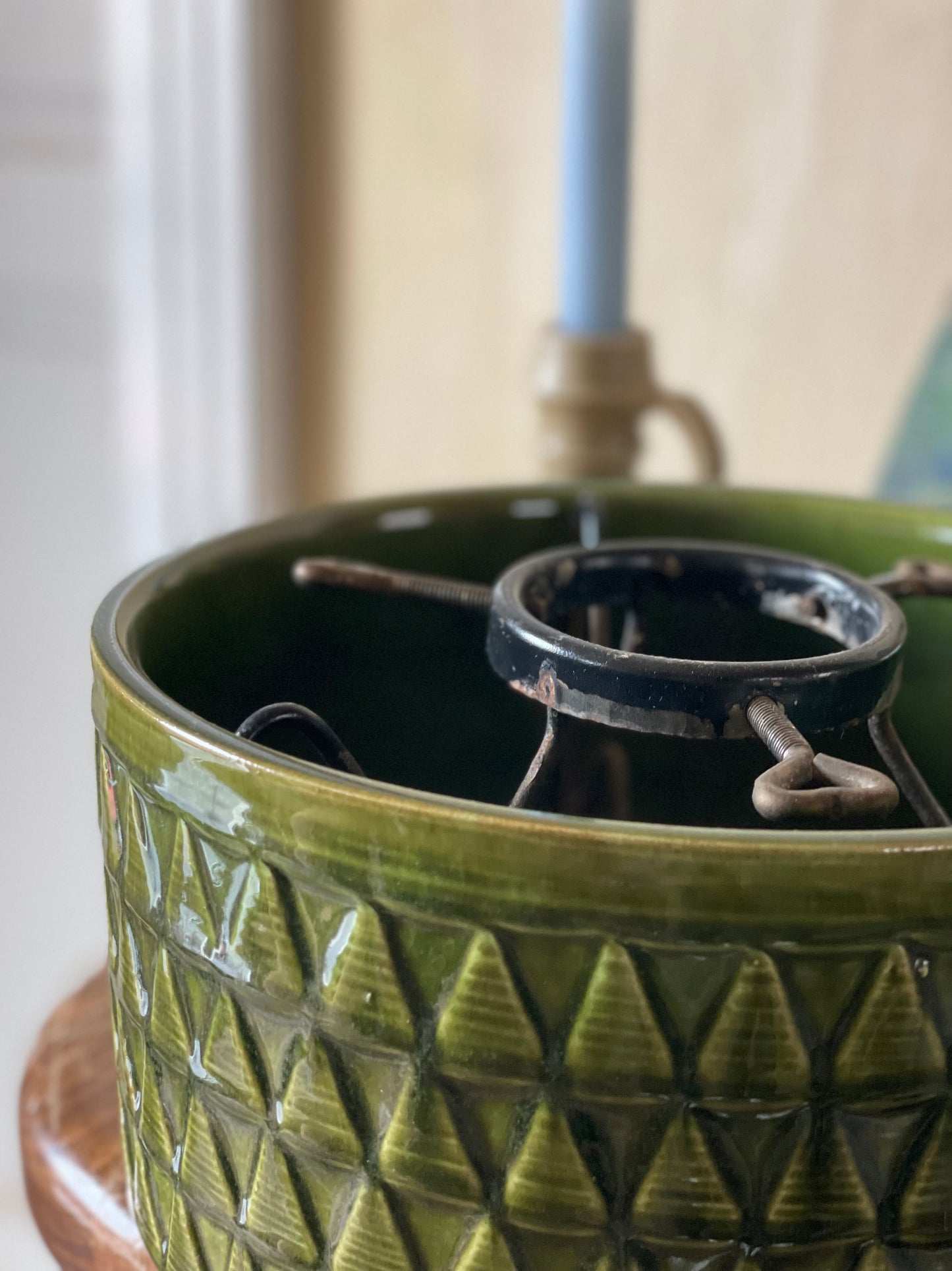 Suport brad de Crăciun din ceramică