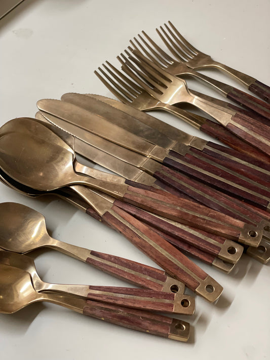 Tacâmuri rafinate din bronz și lemn trandafir Jean Claude