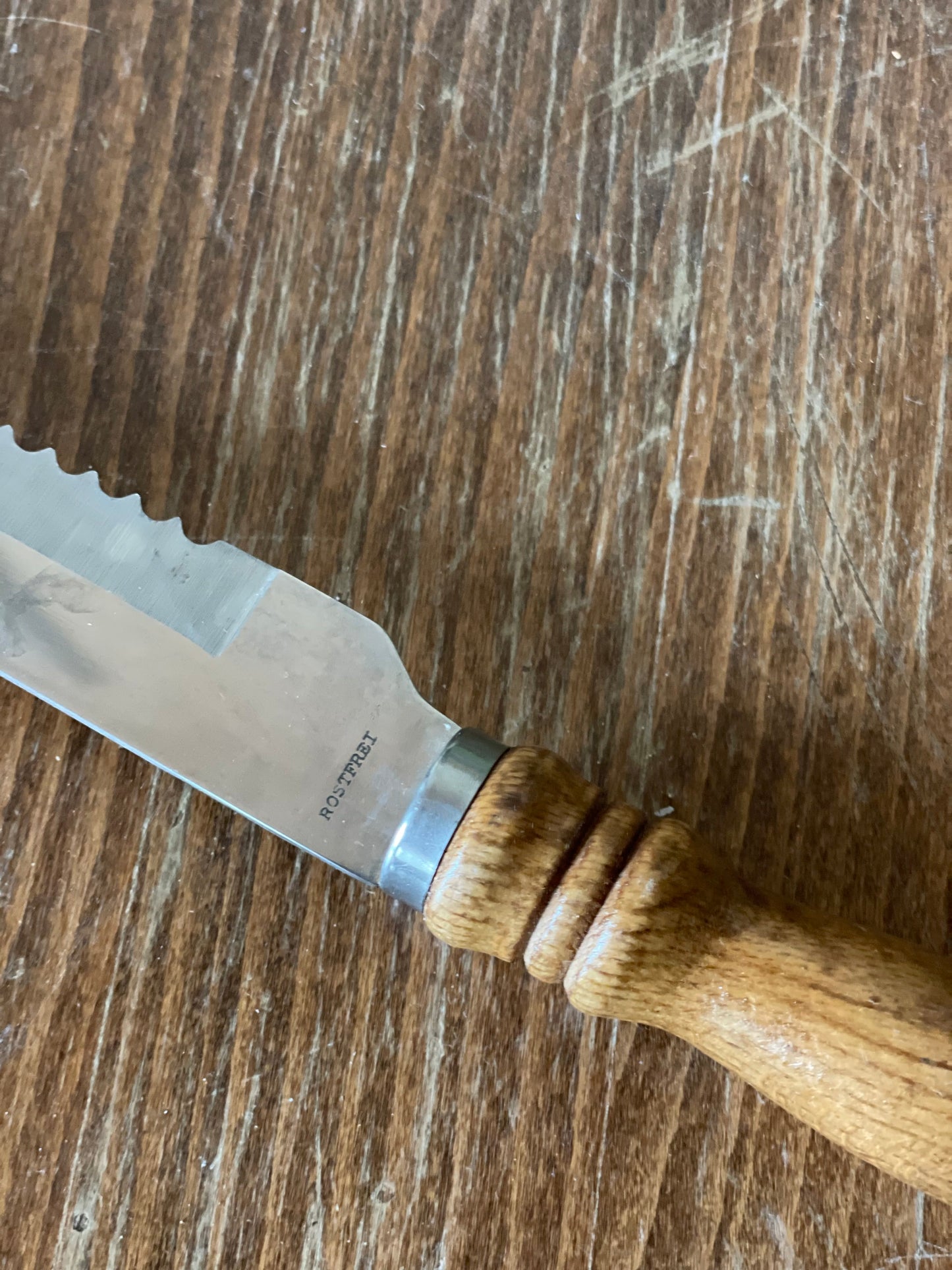 Cuțit pâine lemn masiv