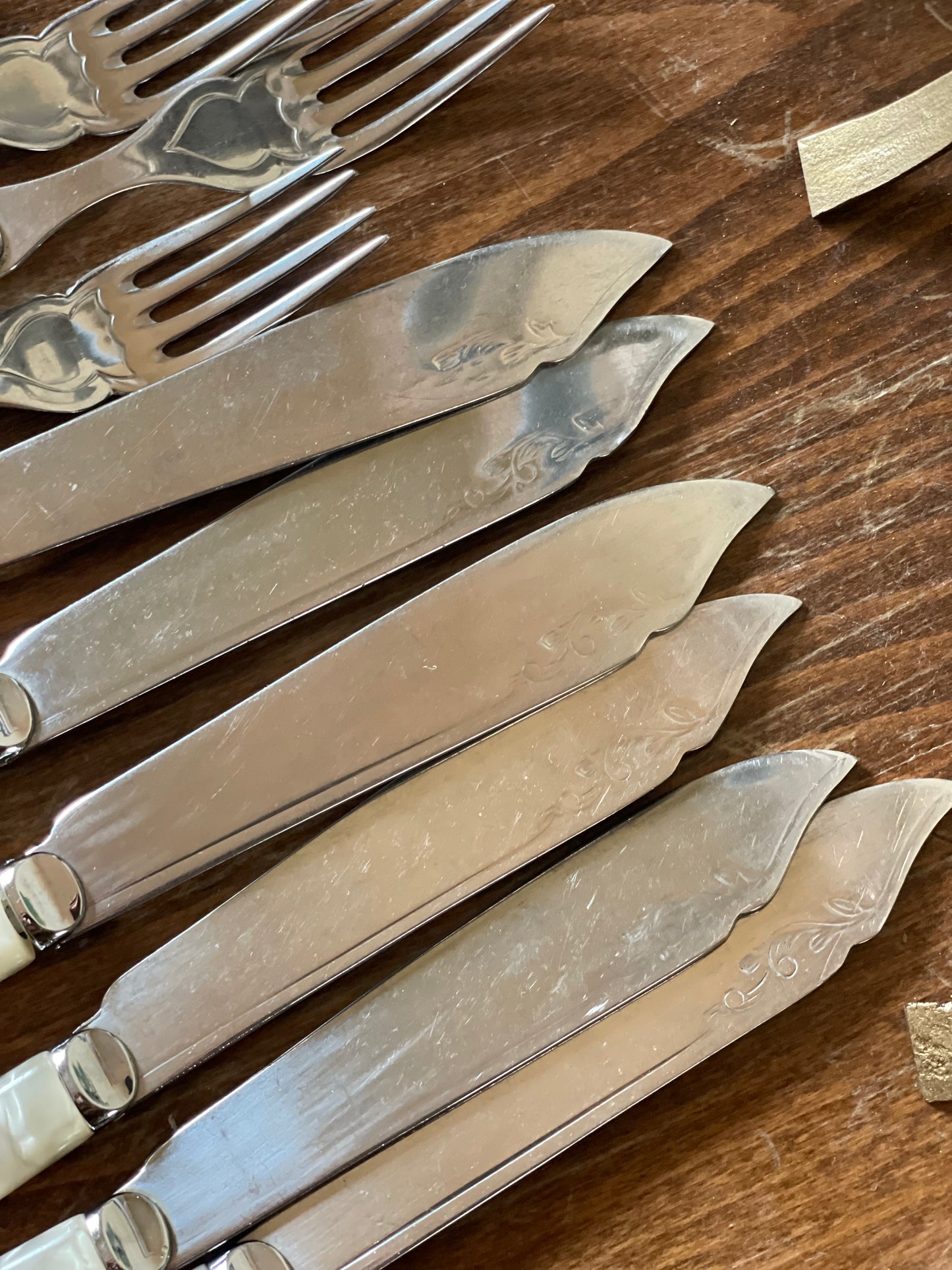 Set tacâmuri argintate cu mâner din sidef