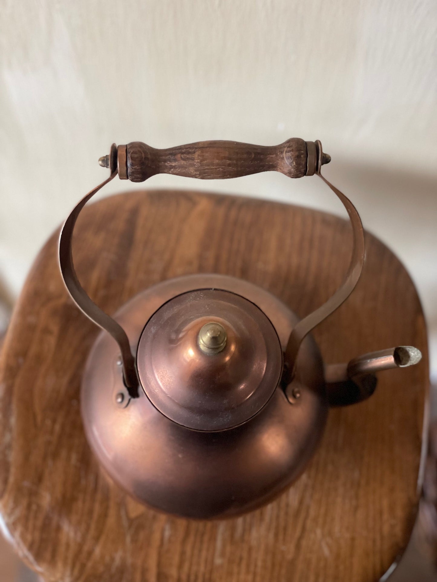 Ceainic vintage din cupru