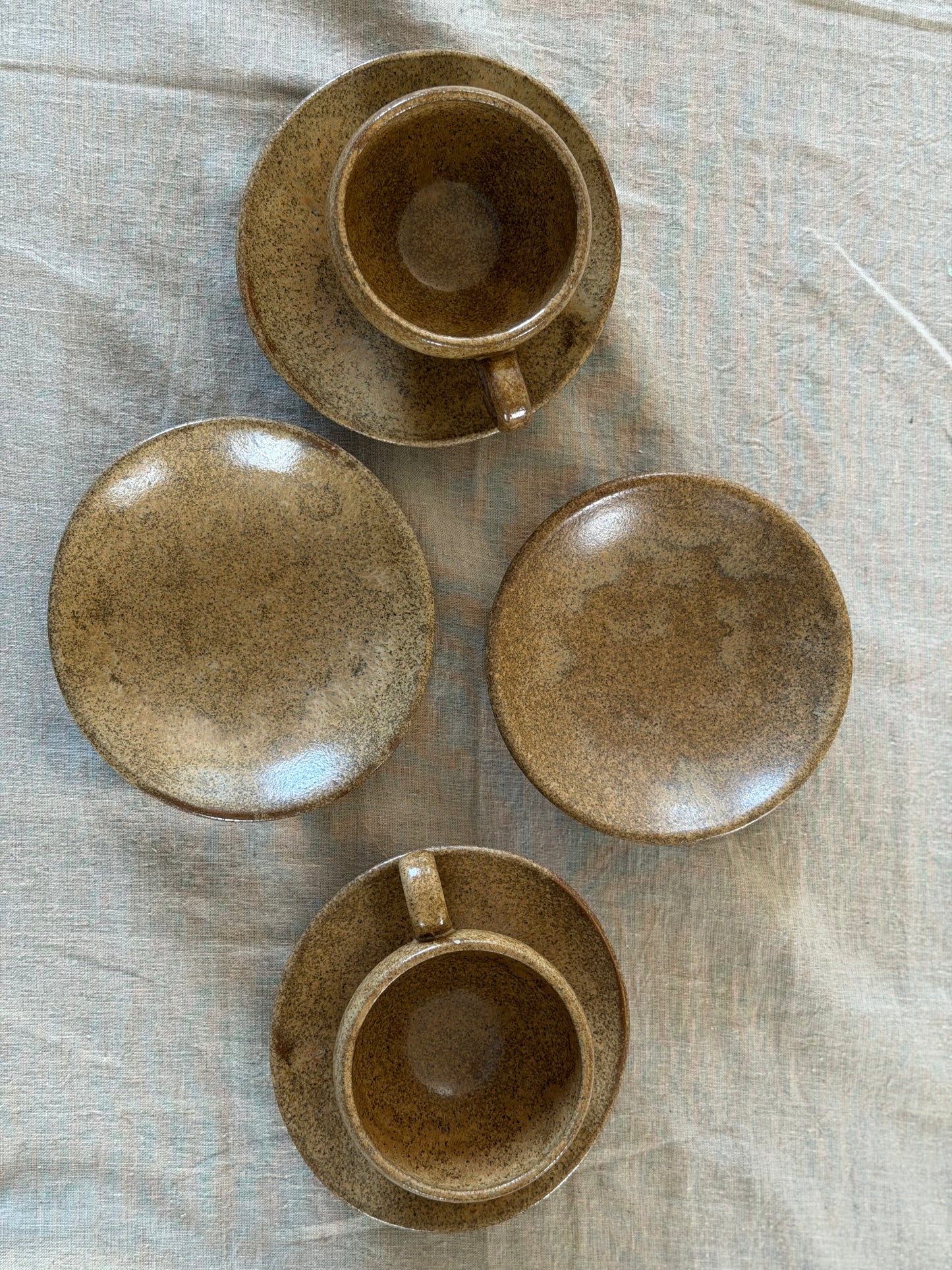 Set de două căni+farfurii din ceramică artizanală, Franța