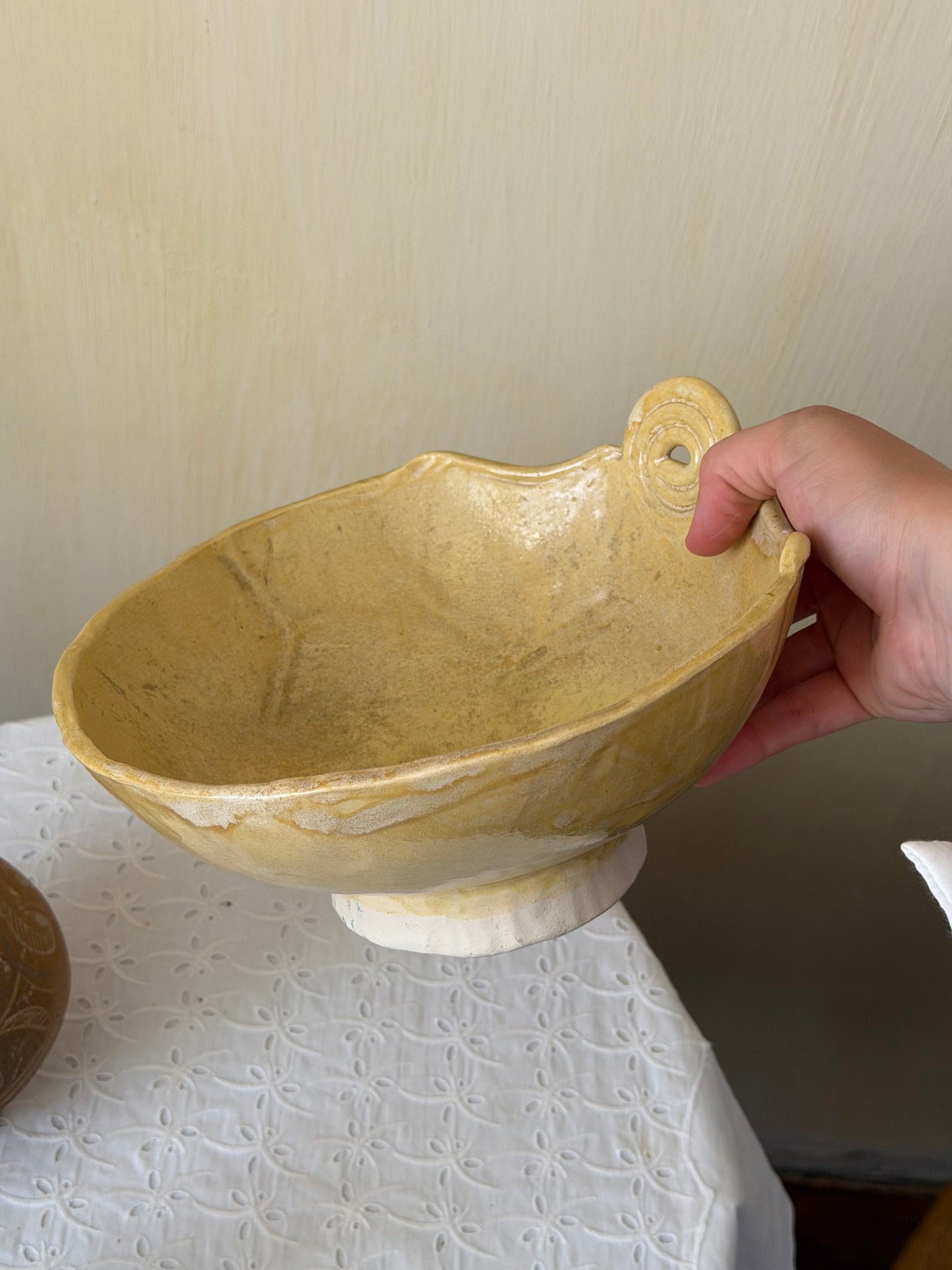 Bol unic din ceramica glazurată, lucrat integral manual