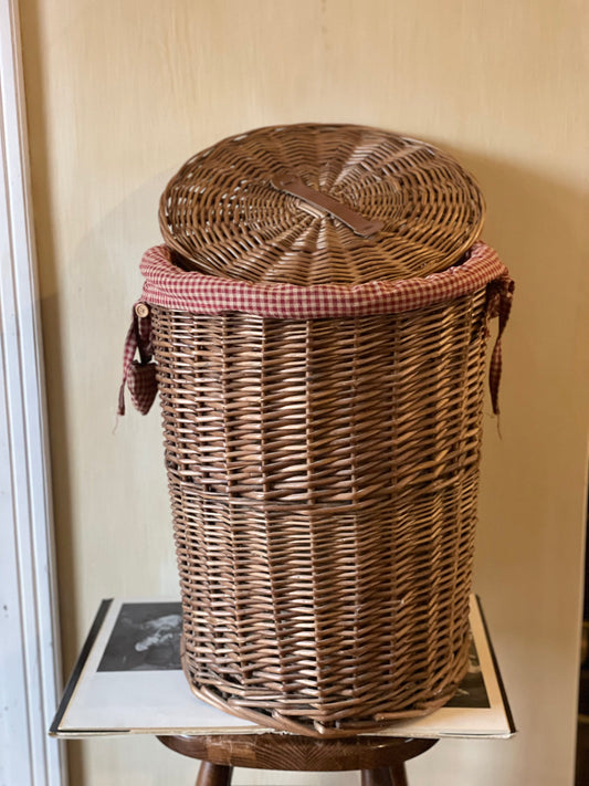 Coș vintage pentru rufe împletit din răchită