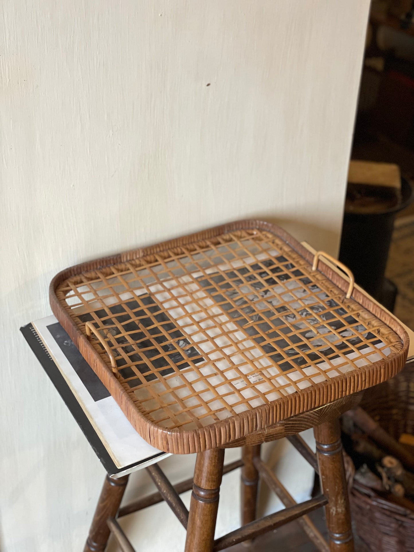 Platou mare vintage servire din ratan și bambus