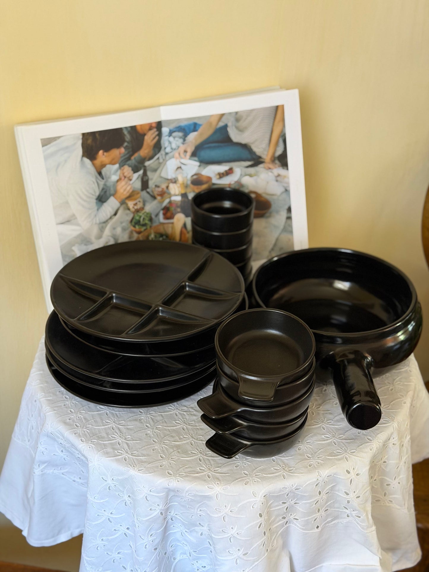 Set impecabil din ceramica termorezistentă, 5 persoane