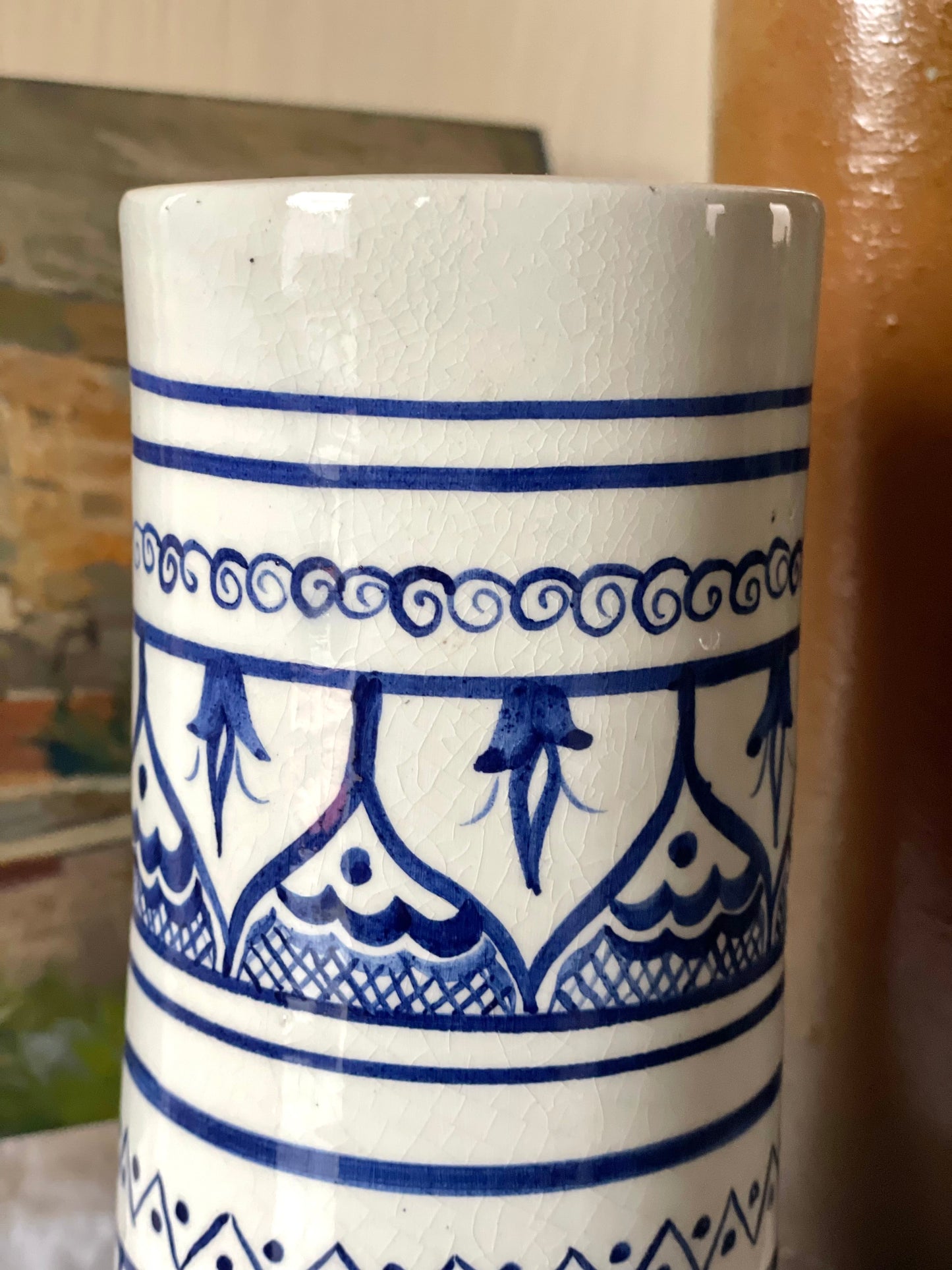 Vază din ceramică pictată manual