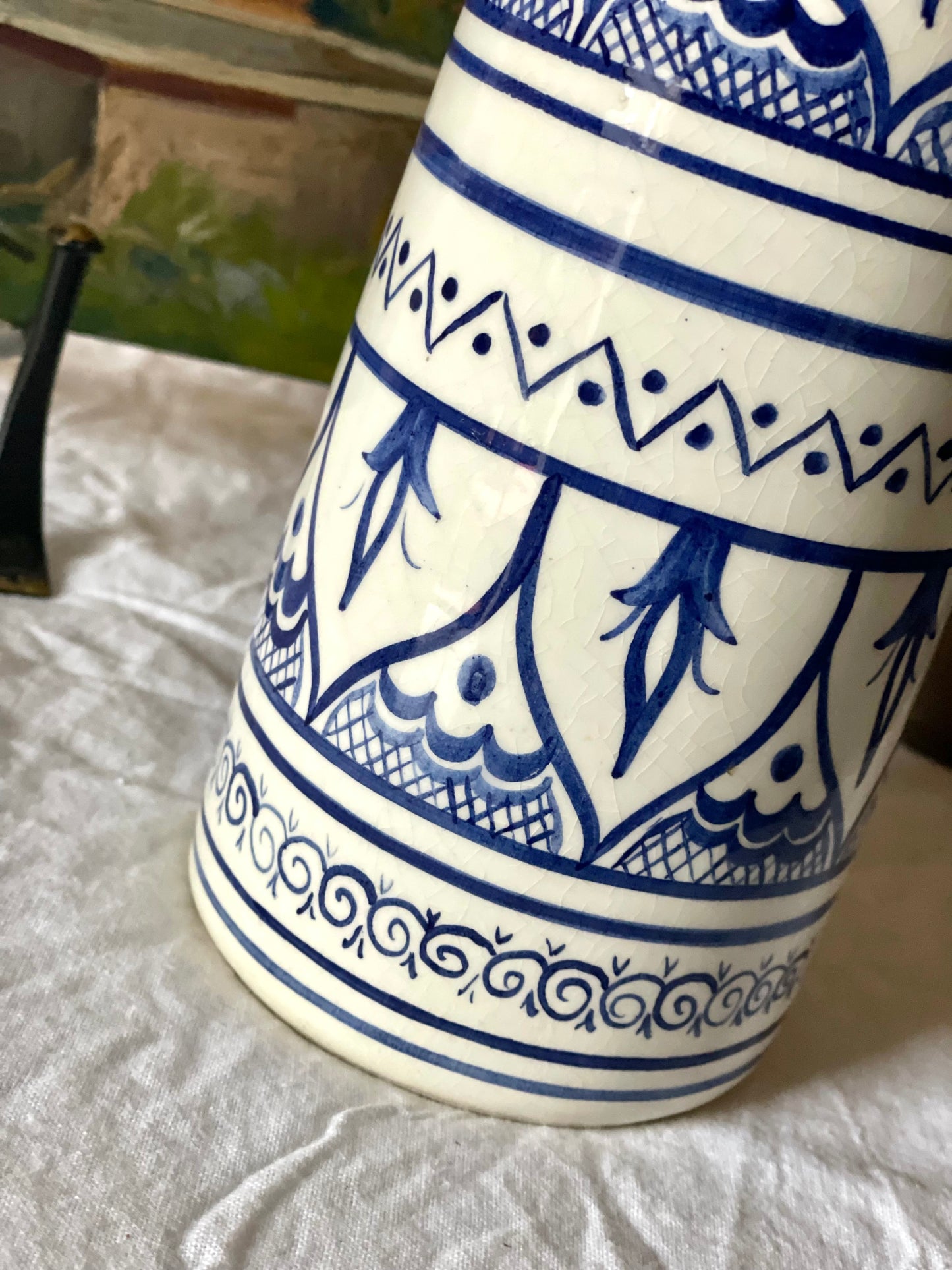 Vază din ceramică pictată manual