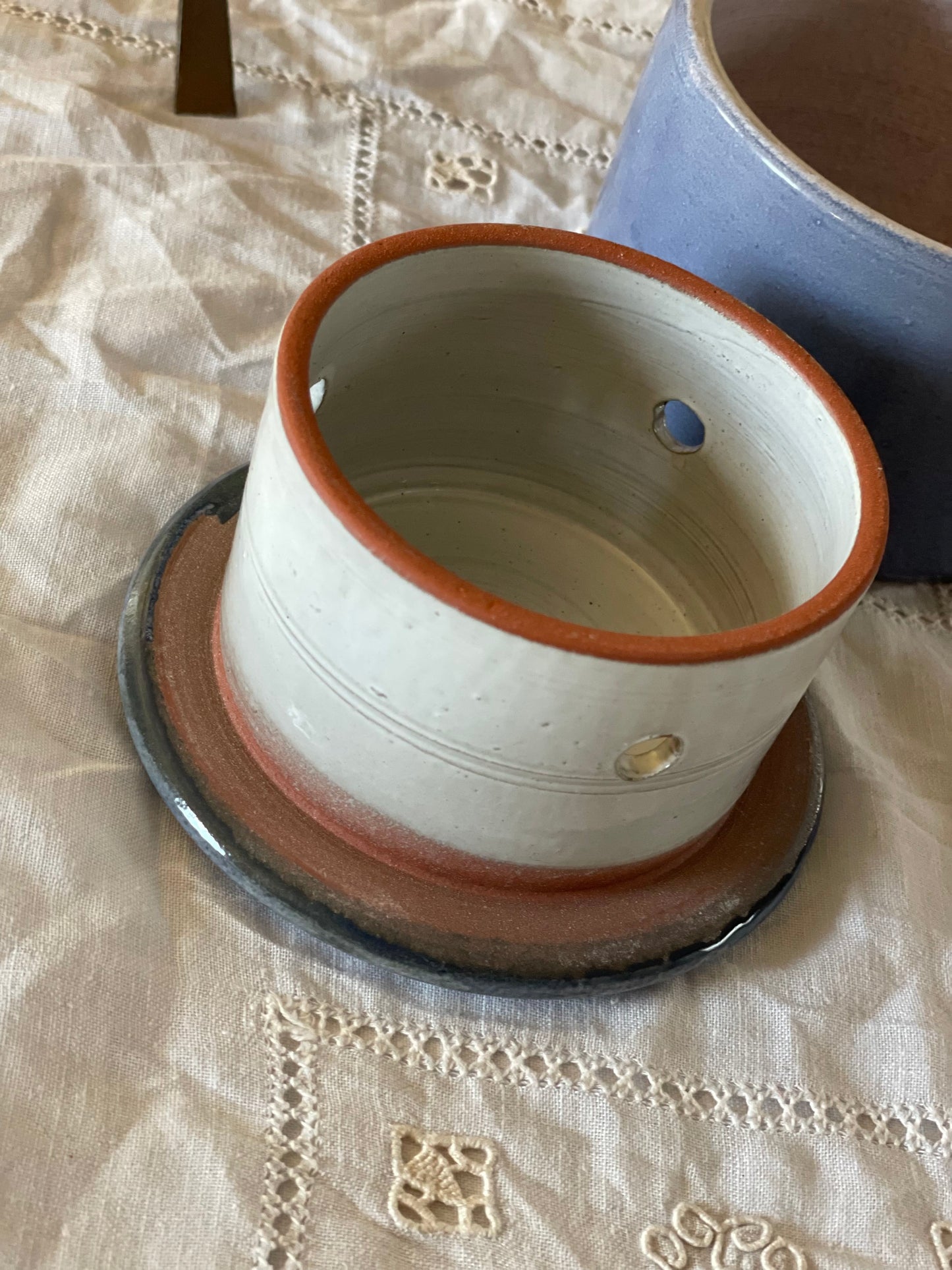 Untieră franțuzească vintage din ceramică