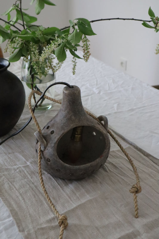 Lustră/Lampă suspendată vintage din lut