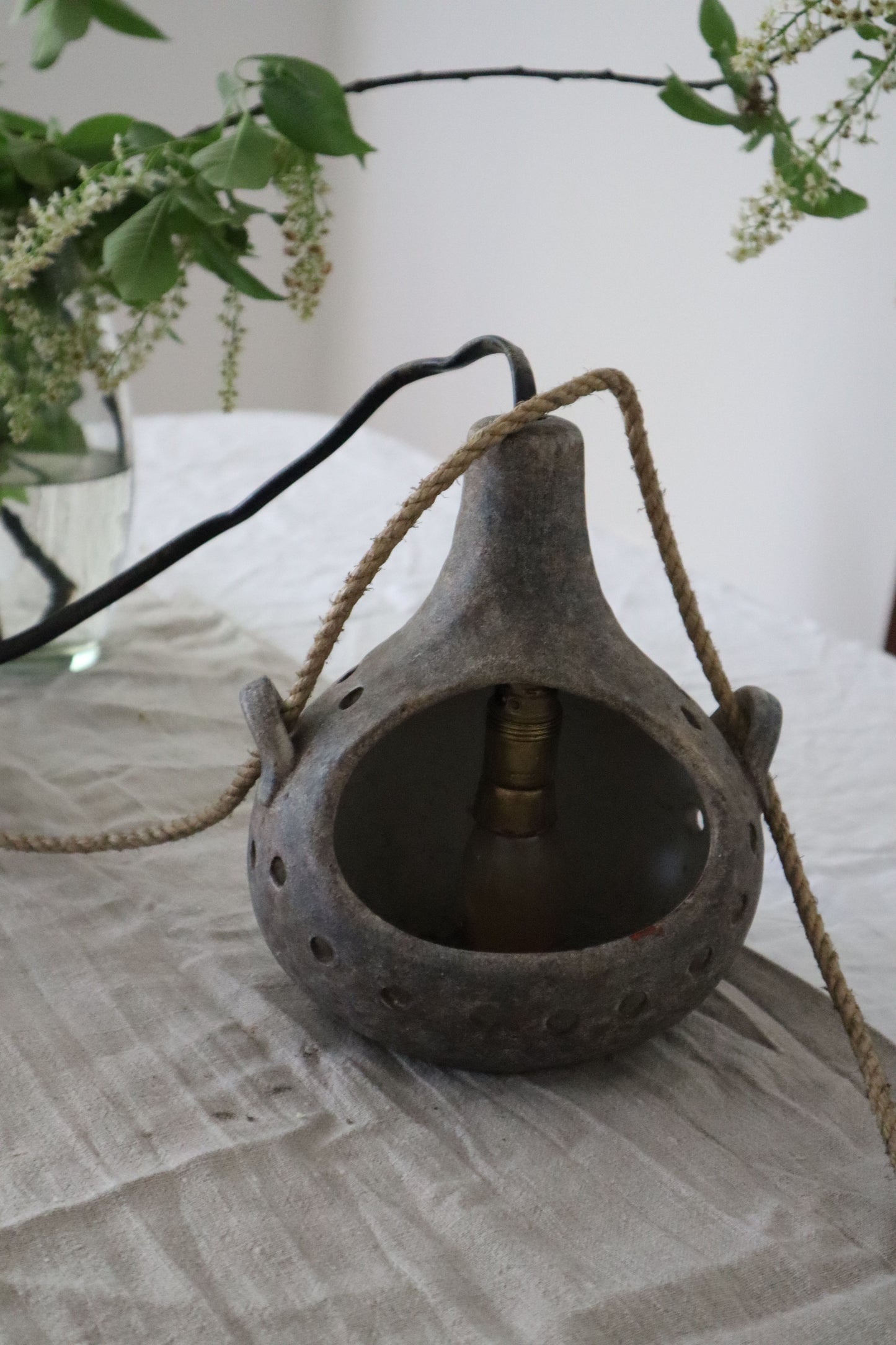 Lustră/Lampă suspendată vintage din lut