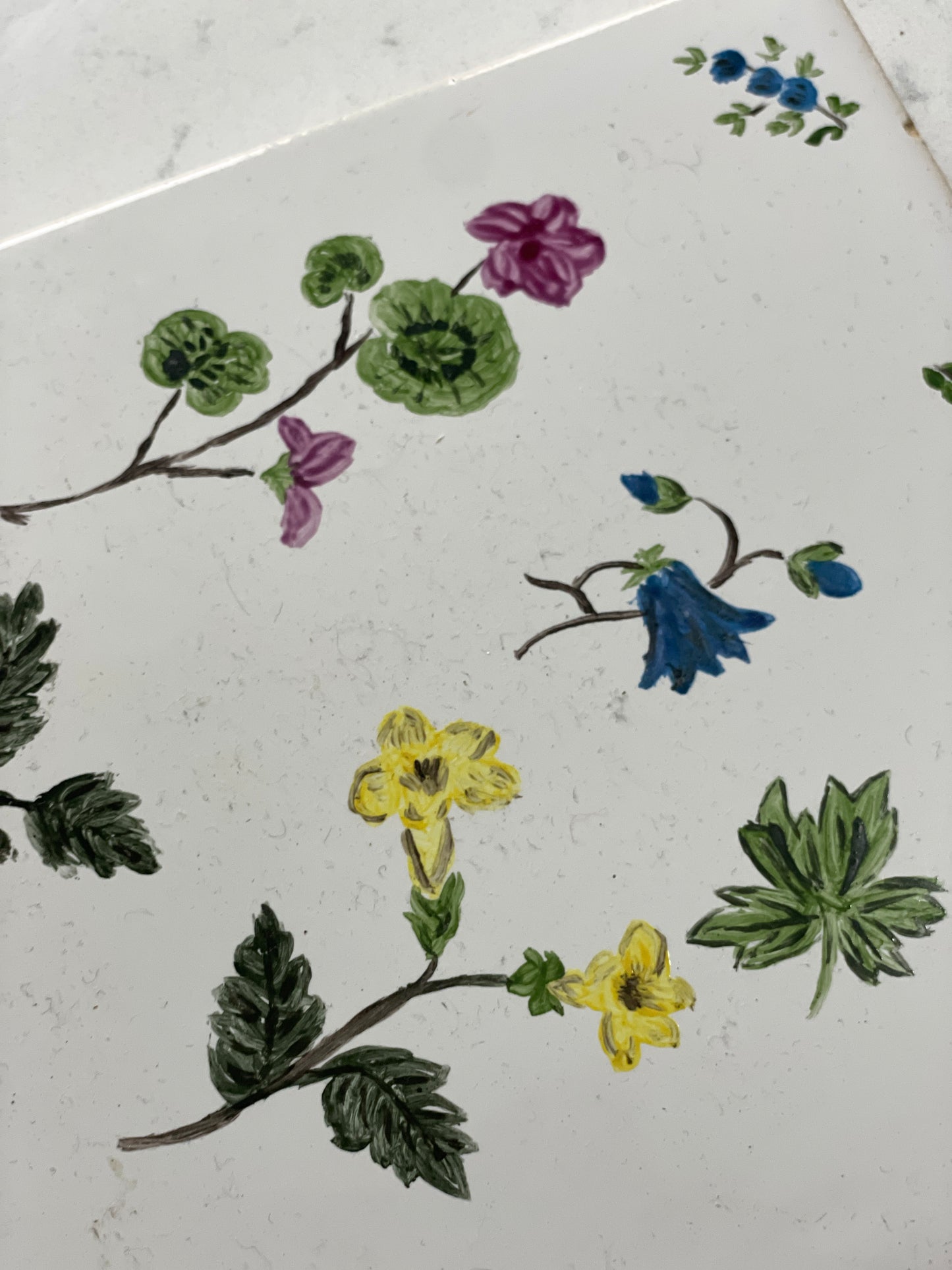 Placă florală din ceramică pictată manual