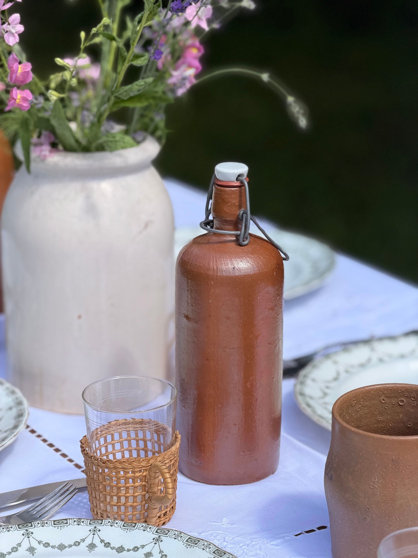 Diverse recipiente vintage pentru ulei