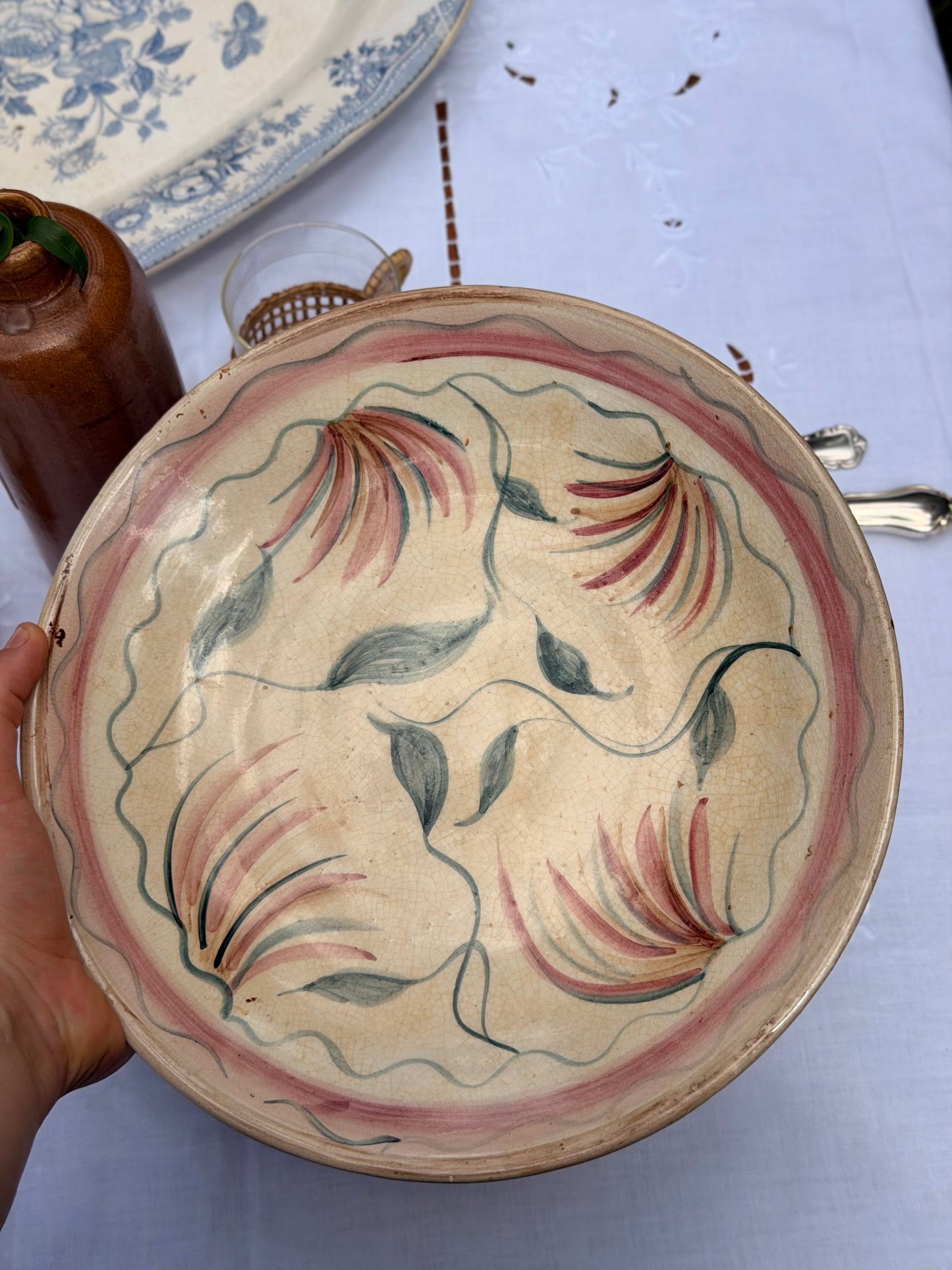 Platou/Farfurie decorativă din ceramica pictata manual, cca 1890-1900