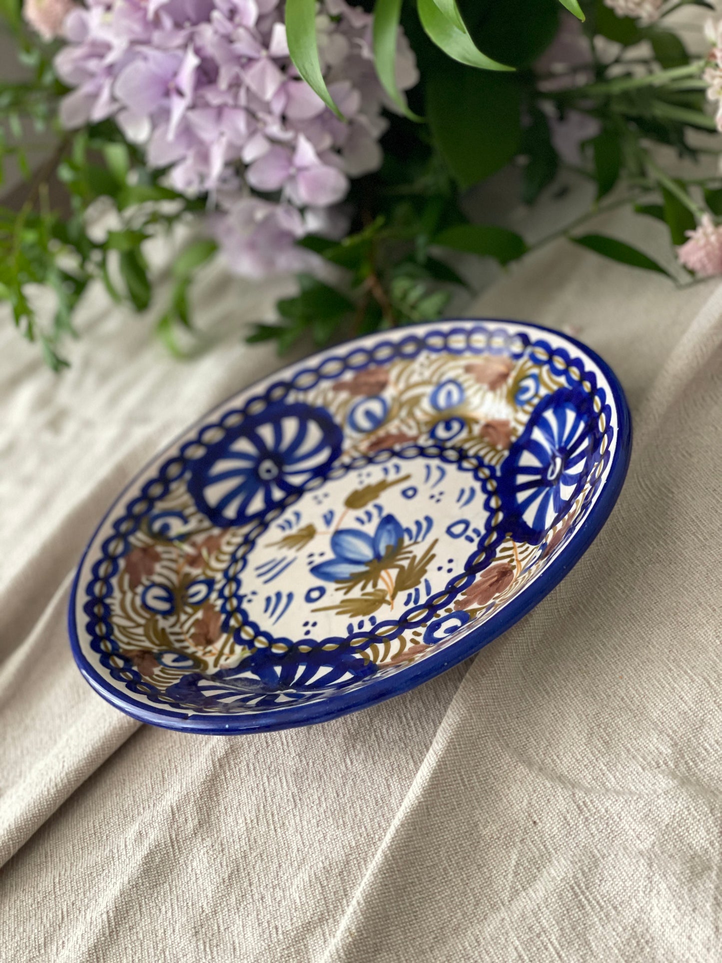 Farfurie servire/decorativă din ceramică pictată manual