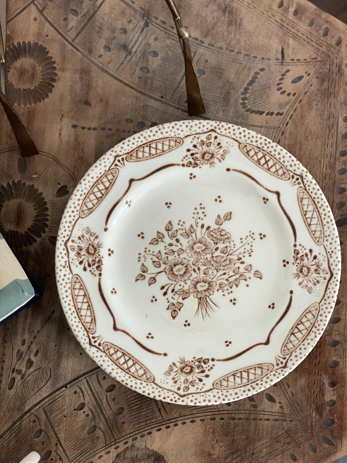 Farfurii florale vintage din ceramică englezească